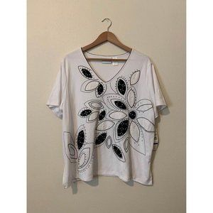 Women’s XL Floral Lace It Up Black & White Short Sleeve